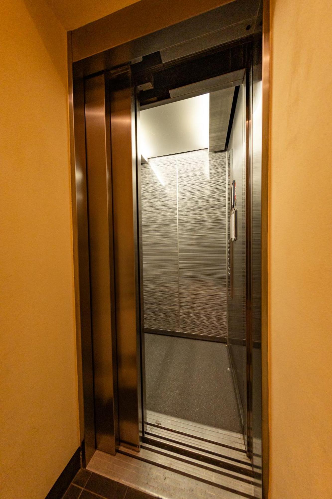 Wenceslas Square Apartment Praag Buitenkant foto
